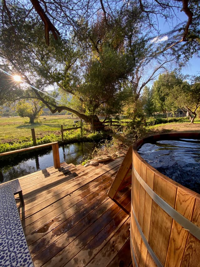 Meadowlands Cottage on Kernville Ranch 2